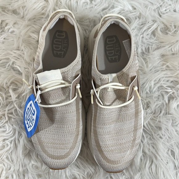 HEY DUDE Women's Sirocco Neutral Slip On Sneakers Size 10 NEW - Picture 3 of 13